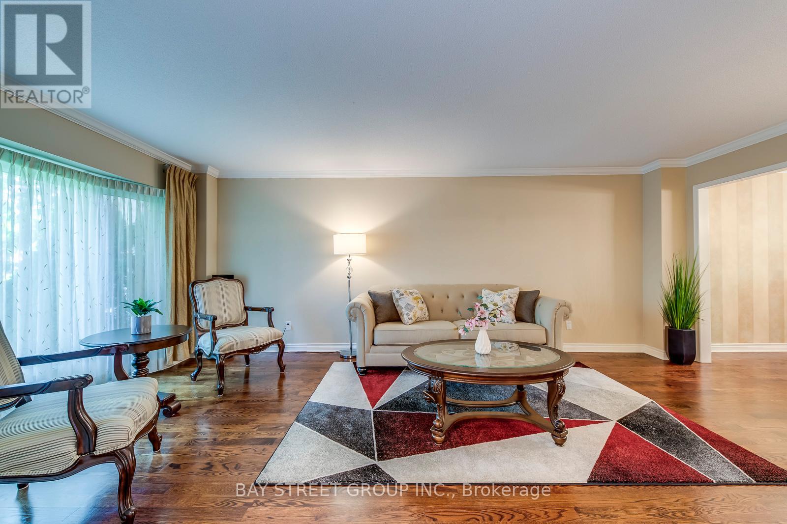 1311 Blackburn Drive, Oakville, Ontario  L6M 2N5 - Photo 11 - W12161449