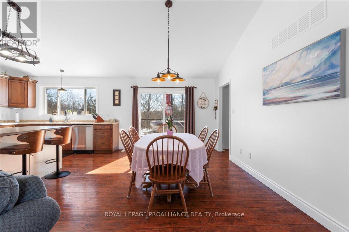 1602 Casey Road, Belleville, Ontario  K8N 4Z6 - Photo 11 - X11993271