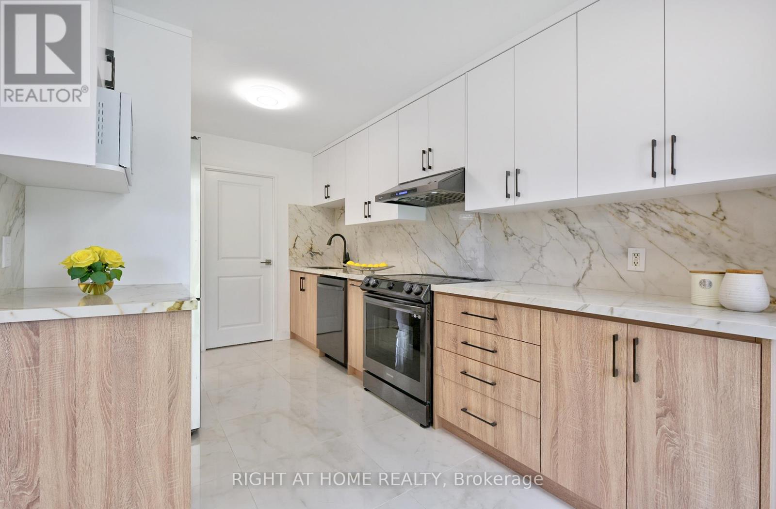 197 - 2170 Bromsgrove Road, Mississauga, Ontario  L5J 4J2 - Photo 16 - W12161375