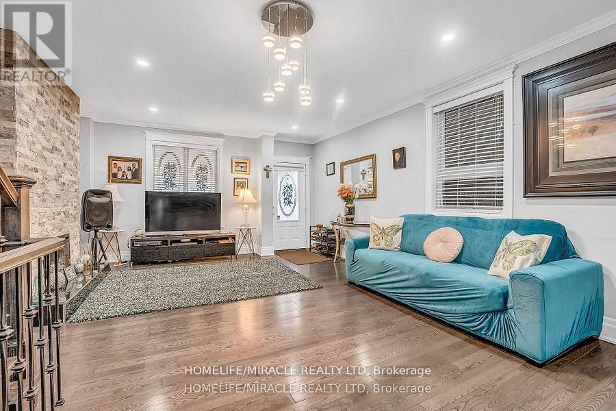 Property at 212 SYMINGTON AVENUE image 5