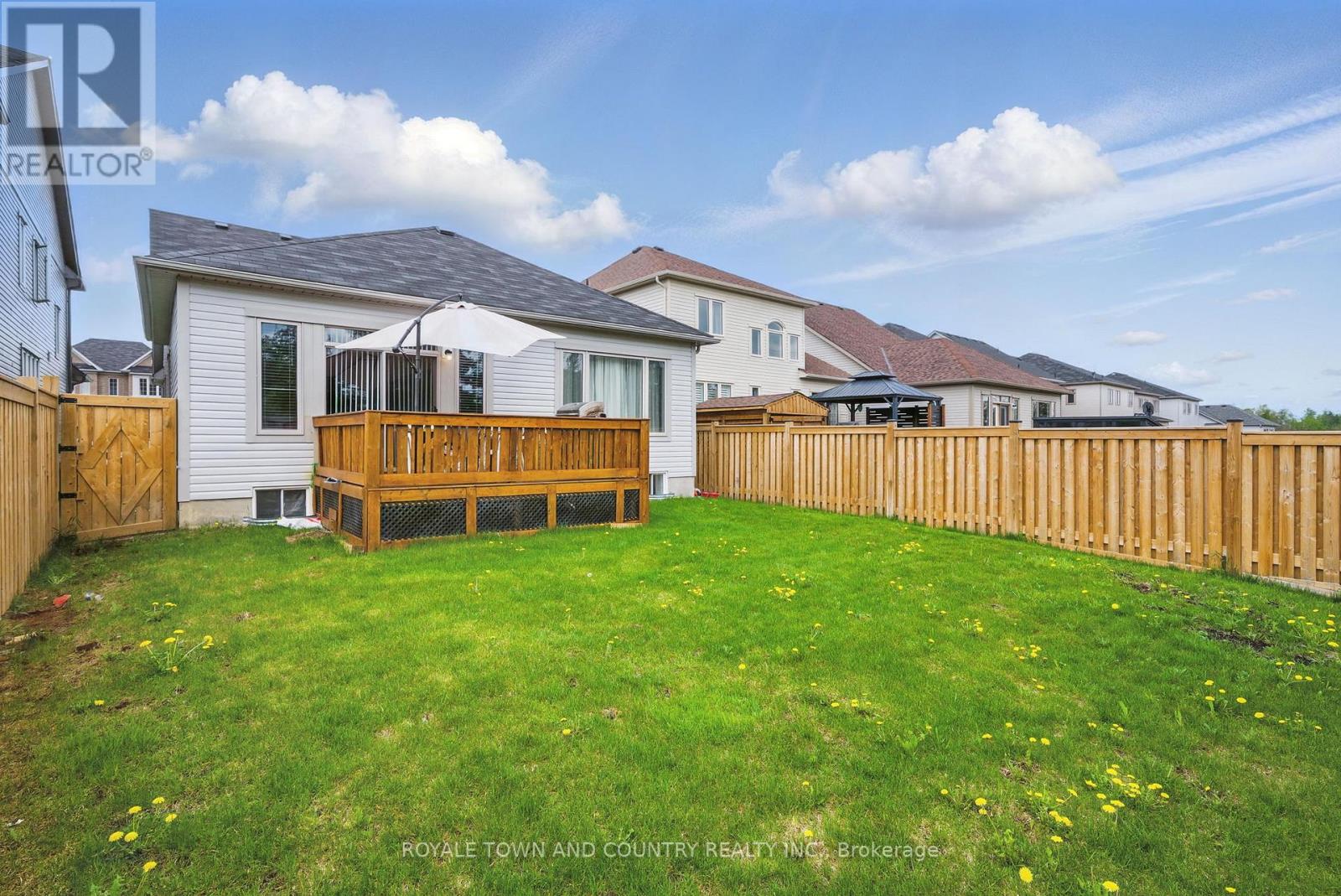 14 Hennessey Crescent, Kawartha Lakes, Ontario  K9V 0P2 - Photo 39 - X12066431