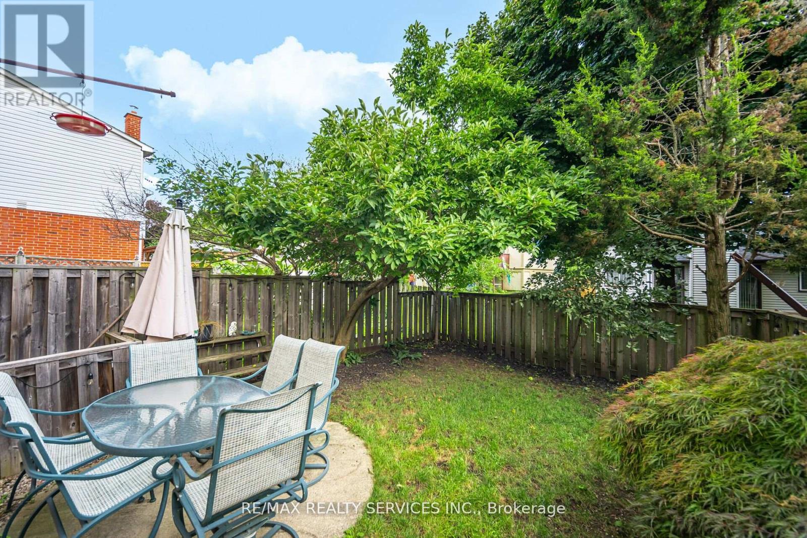 11 Courtleigh Square, Brampton, Ontario  L6Z 1J2 - Photo 37 - W12161523