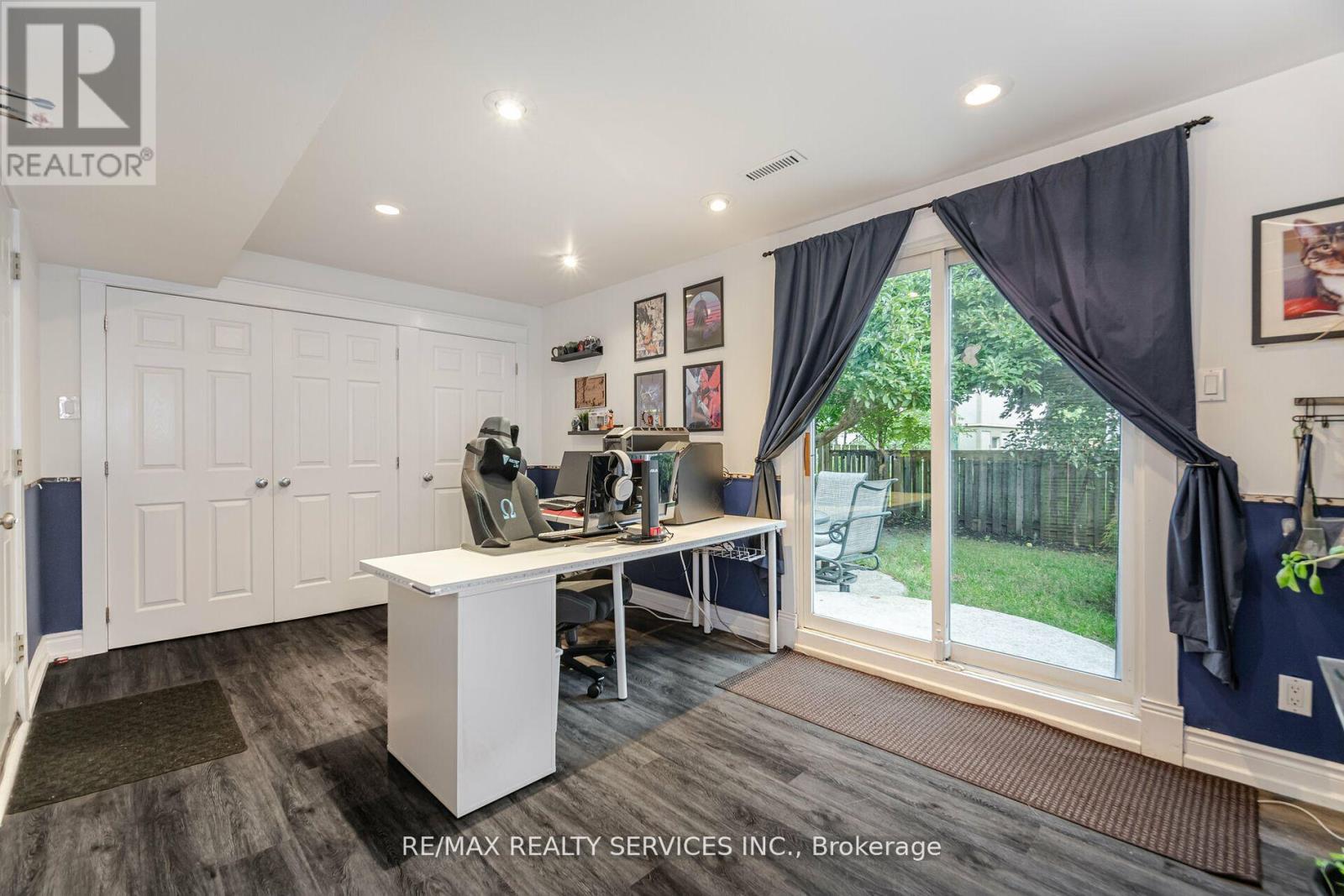11 Courtleigh Square, Brampton, Ontario  L6Z 1J2 - Photo 32 - W12161523