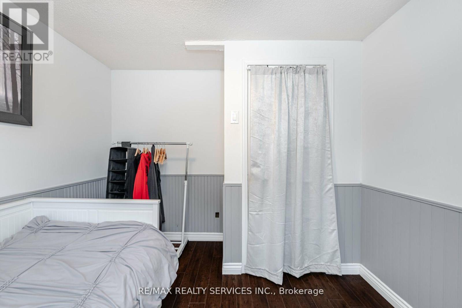 11 Courtleigh Square, Brampton, Ontario  L6Z 1J2 - Photo 29 - W12161523