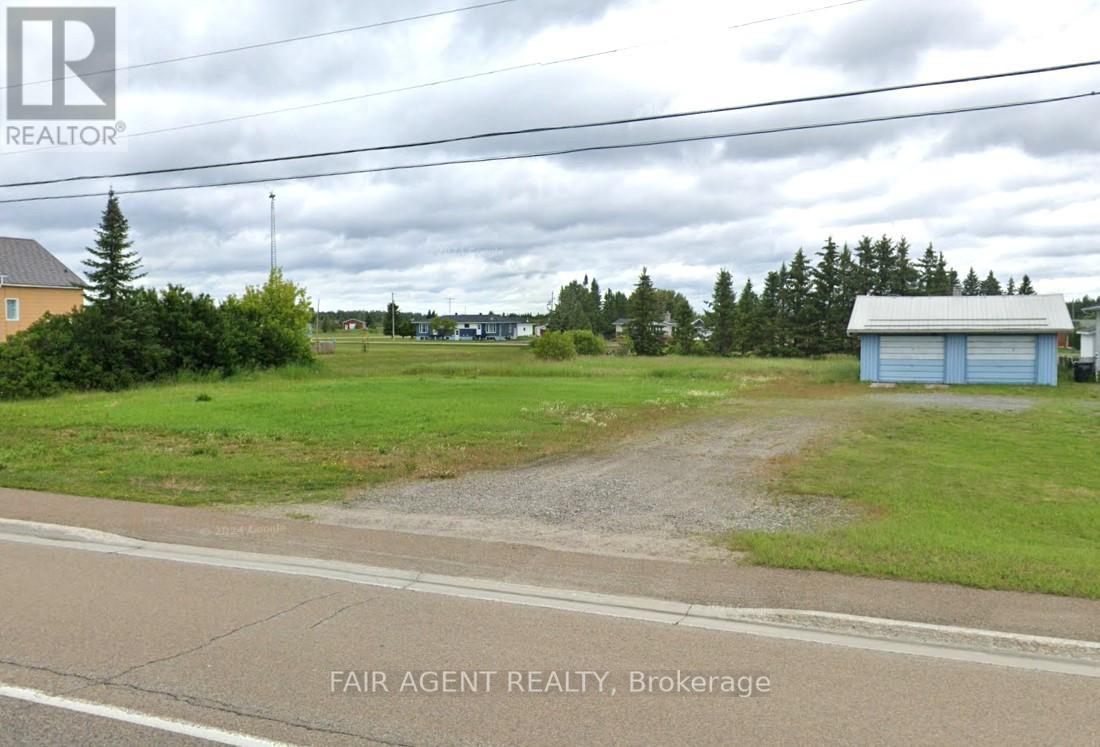 318 Highway 11, Val Rita-Harty, Ontario  P0L 1M0 - Photo 2 - T12161501