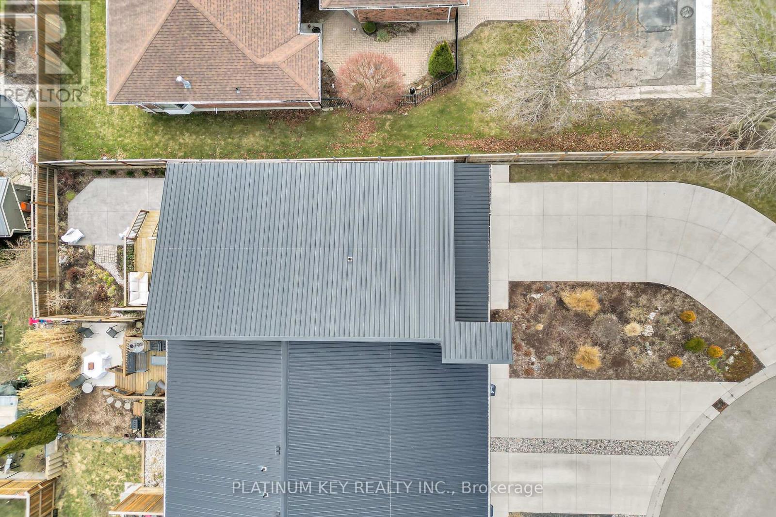 71 Clara Crescent, Chatham-Kent, Ontario  N7M 0R8 - Photo 36 - X12044283