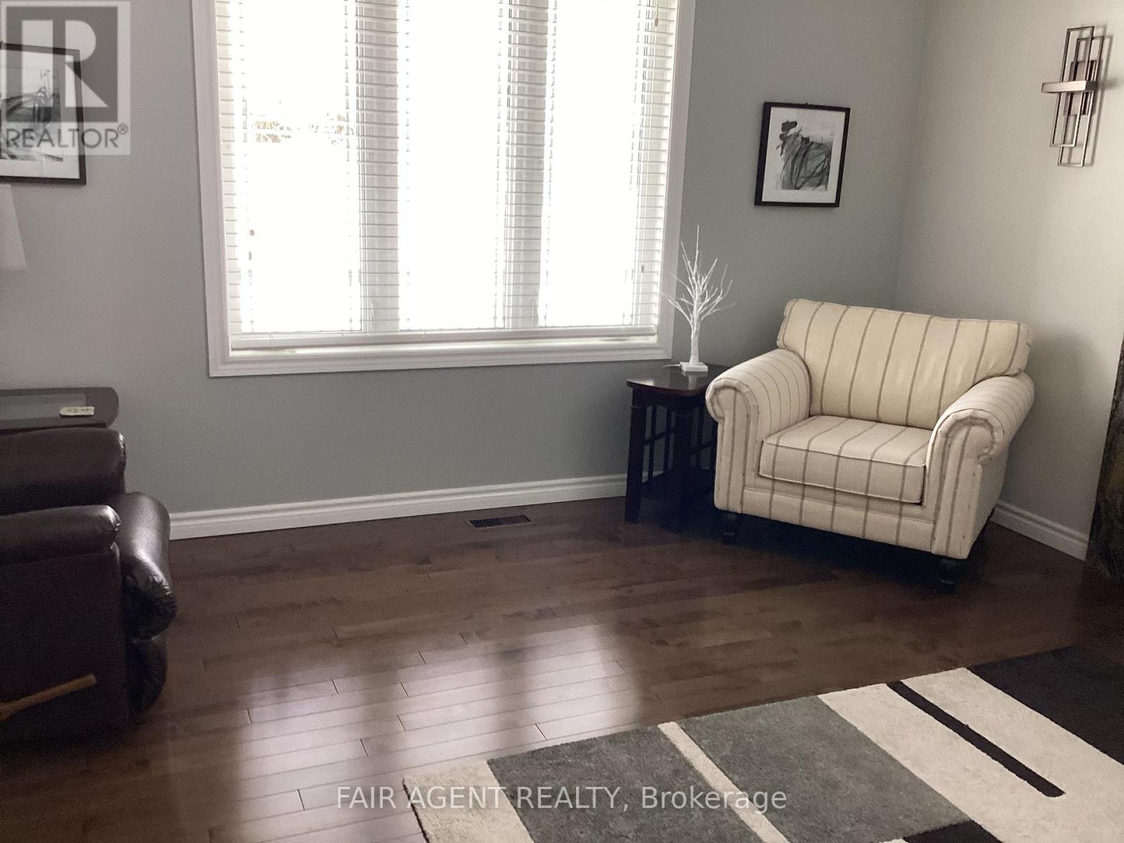 234 Second Avenue S, Greater Sudbury, Ontario  P3B 0A8 - Photo 8 - X12109370