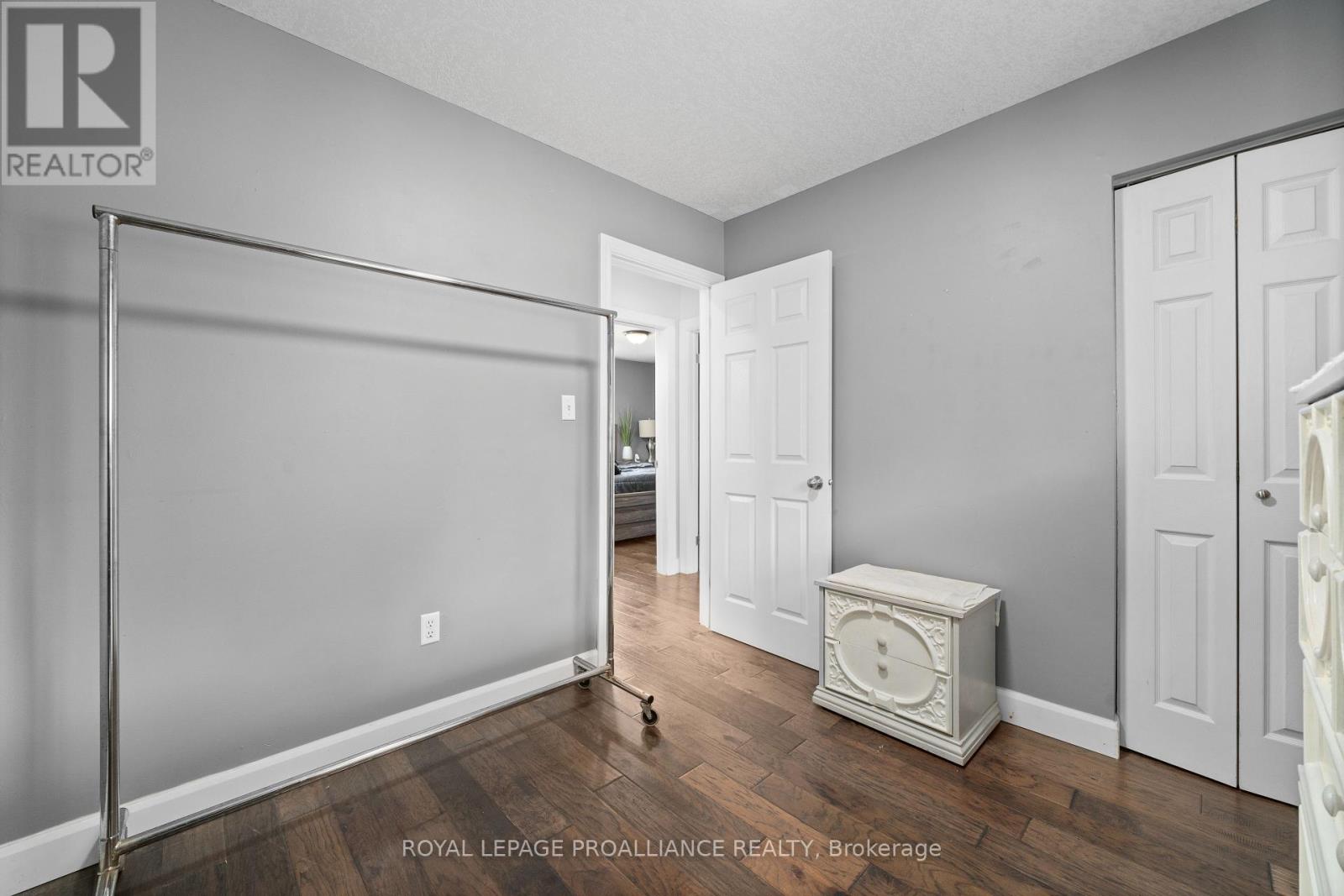 24 Edgeview Drive, Quinte West, Ontario  K8V 3G4 - Photo 21 - X12161540