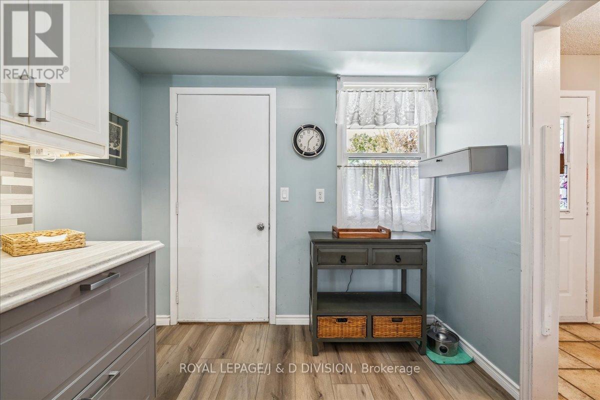 595 Holly Avenue, Milton, Ontario  L9T 4L9 - Photo 12 - W12161538