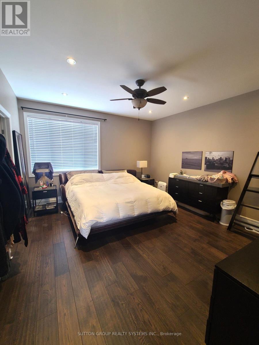 20 Sixth Street, Toronto, Ontario  M8V 3A2 - Photo 15 - W12161549