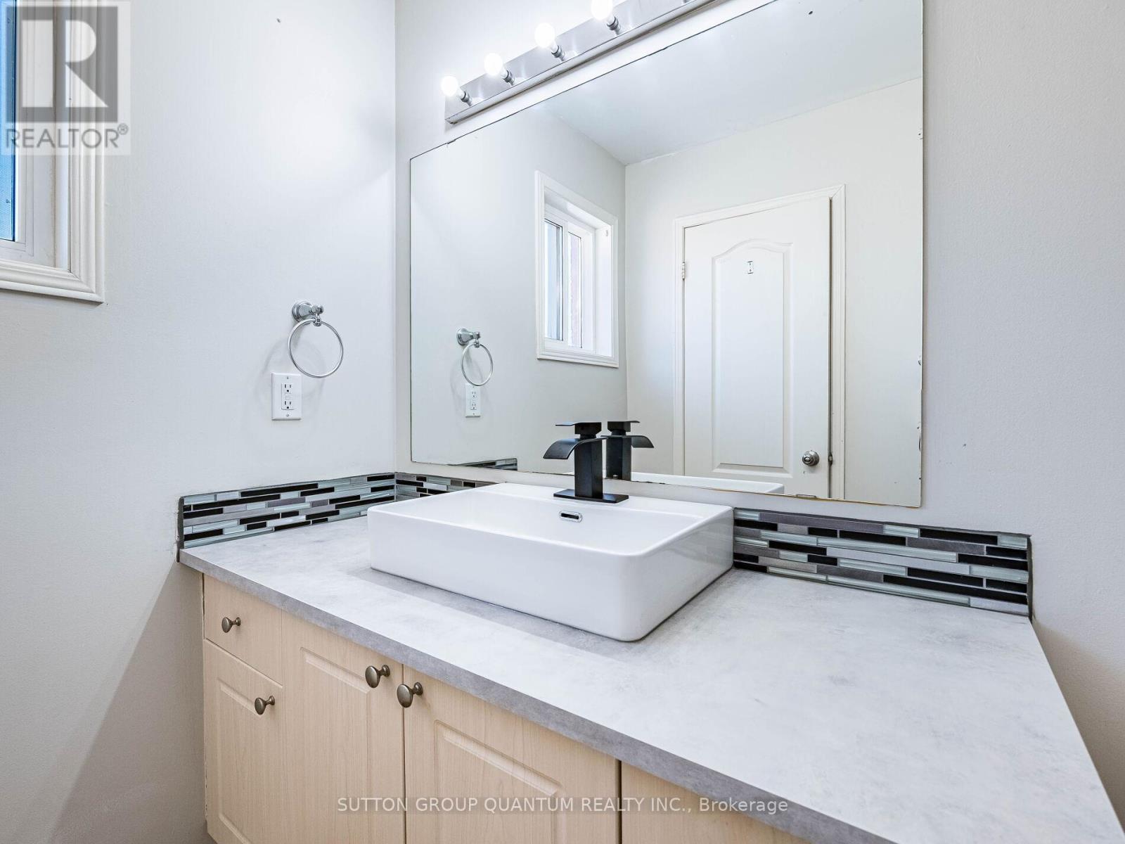 53 Woodcote Crescent, Halton Hills, Ontario  L7G 6M1 - Photo 25 - W12161563