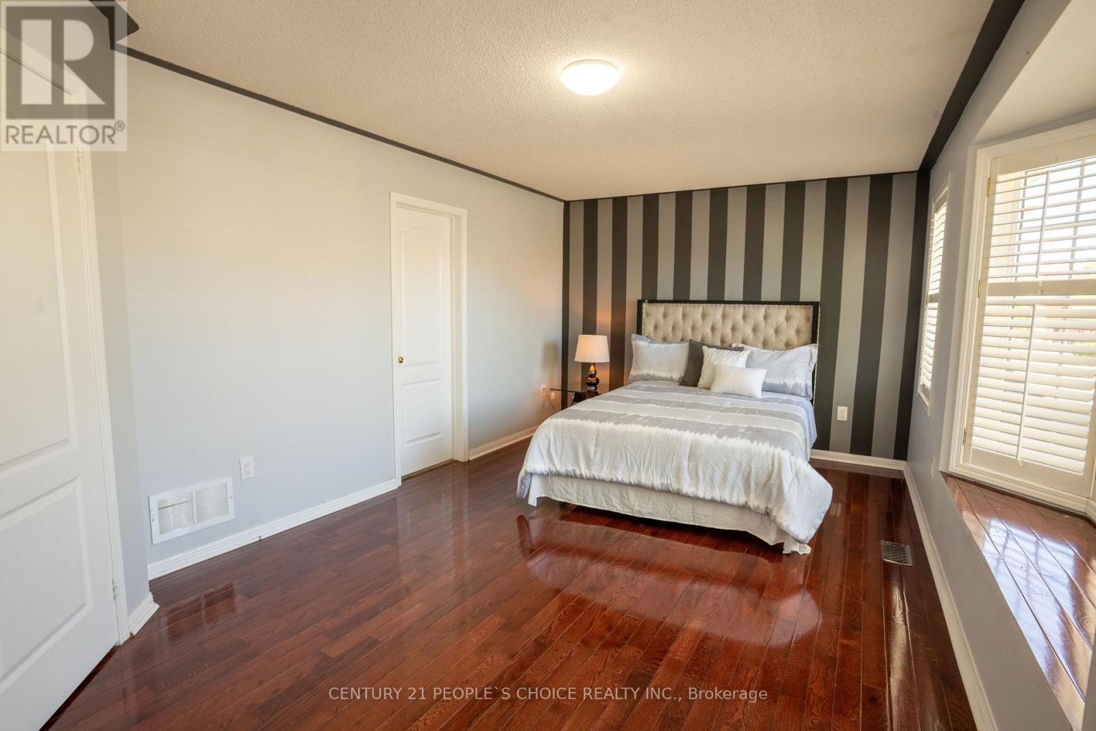 9 Binnery Drive, Brampton, Ontario  L6P 1A3 - Photo 33 - W12161530