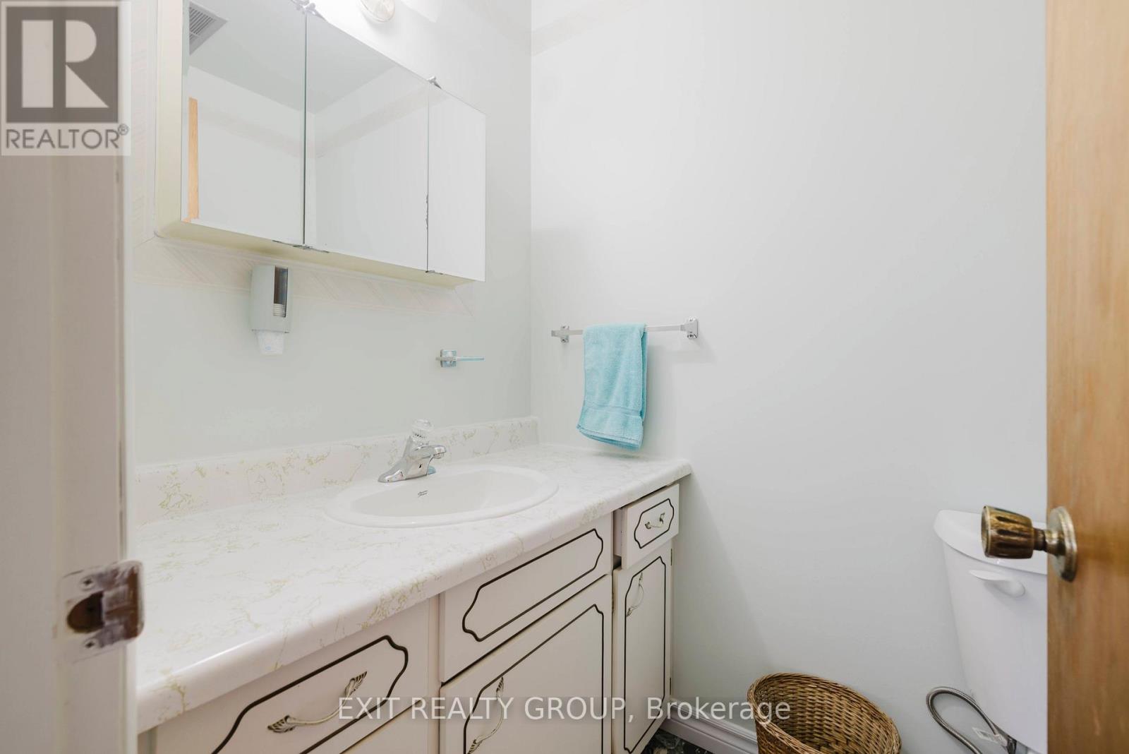 152 Chatterton Valley Crescent, Quinte West, Ontario  K0K 2B0 - Photo 25 - X12161570