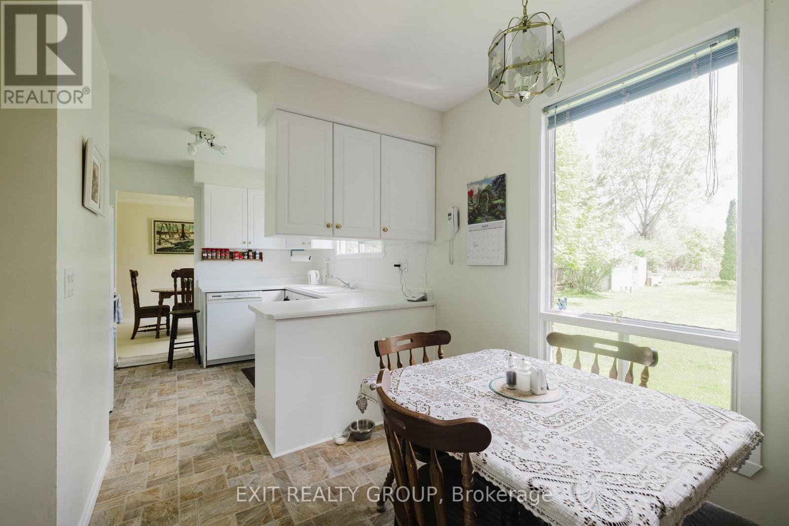 152 Chatterton Valley Crescent, Quinte West, Ontario  K0K 2B0 - Photo 15 - X12161570