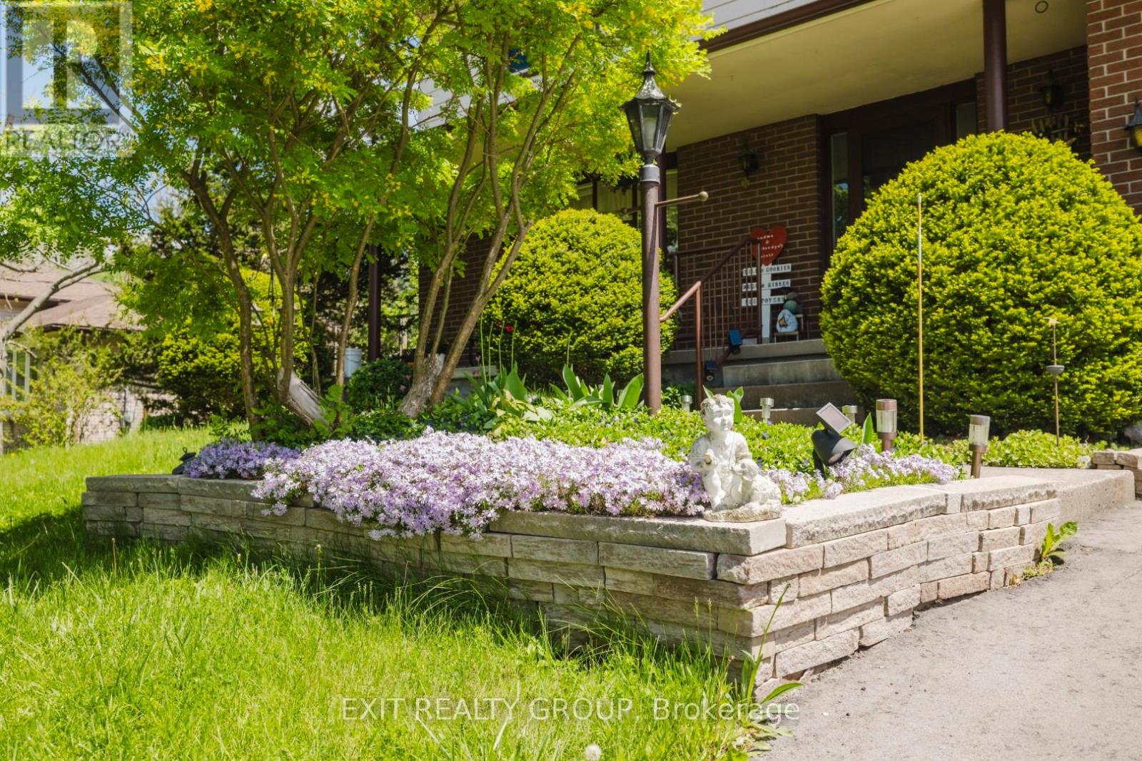 152 Chatterton Valley Crescent, Quinte West, Ontario  K0K 2B0 - Photo 3 - X12161570