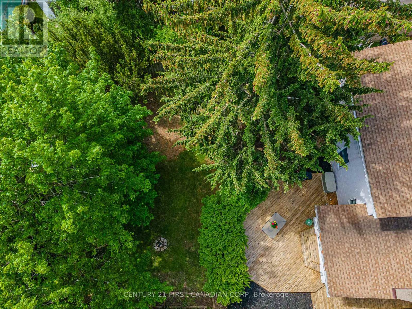 24 Bartlett Crescent, London South, Ontario  N6K 1W4 - Photo 37 - X12161428