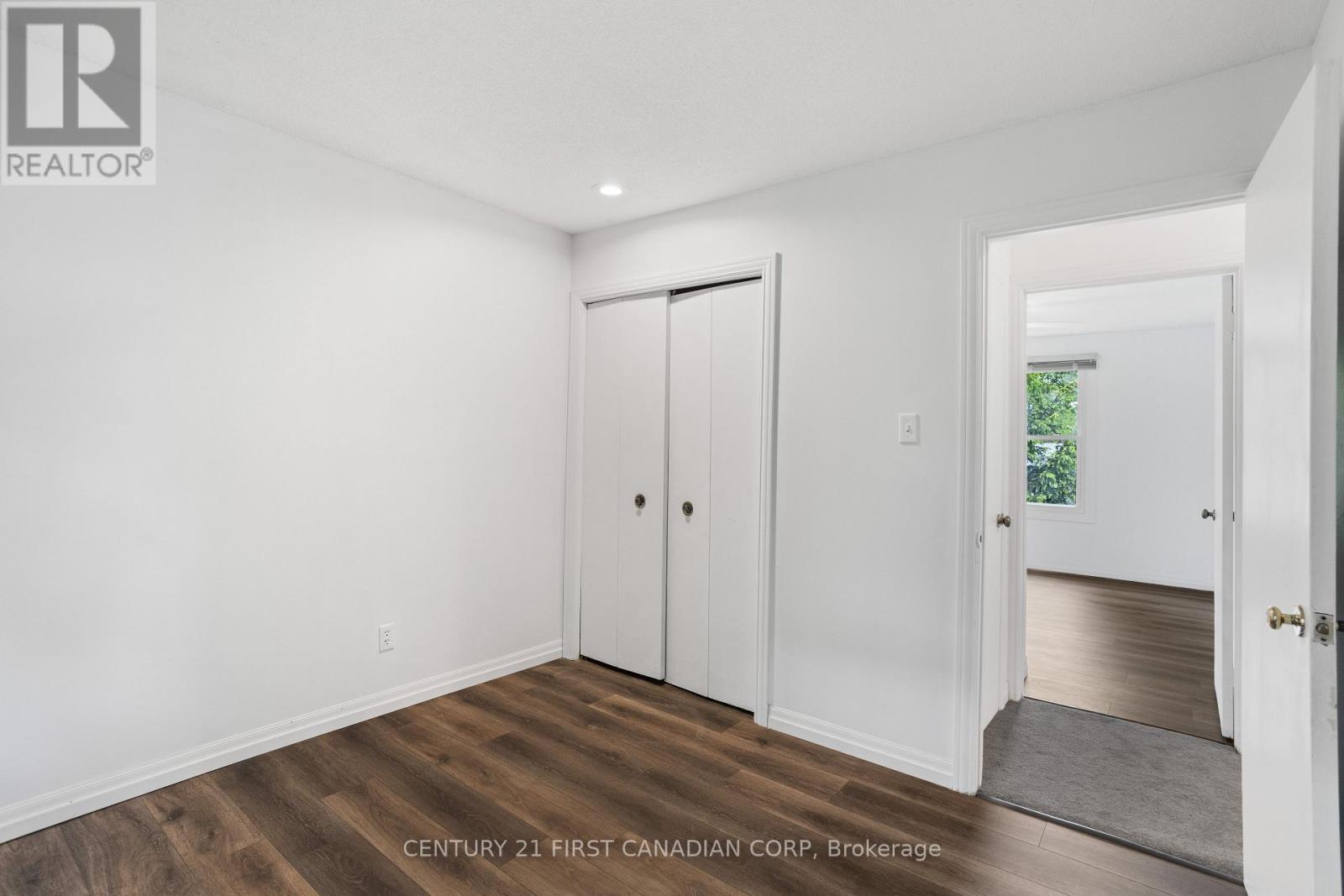 24 Bartlett Crescent, London South, Ontario  N6K 1W4 - Photo 23 - X12161428