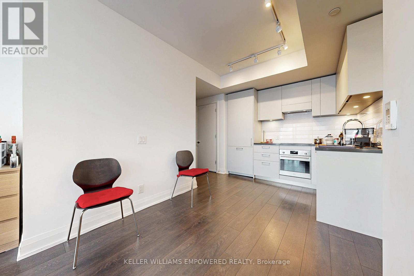 1307 - 33 Frederick Todd Way, Toronto, Ontario  M4G 0C9 - Photo 10 - C12161134