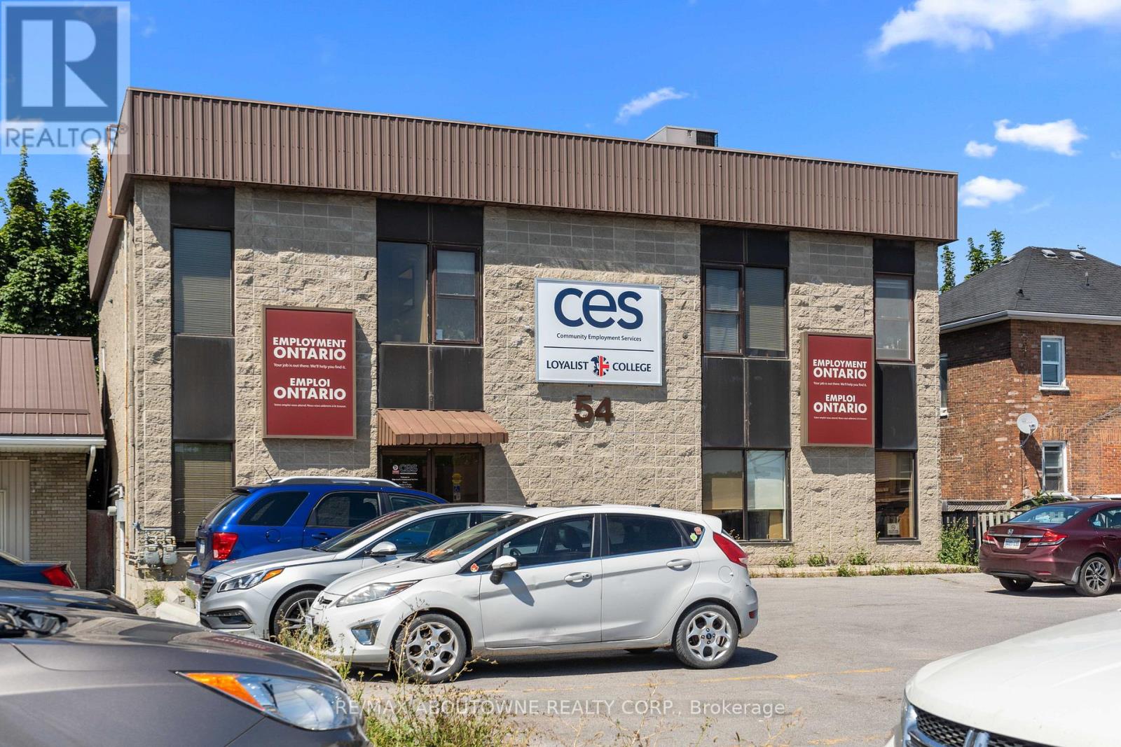 54 Dundas Street E, Belleville, Ontario  K8N 1B8 - Photo 2 - X12161406