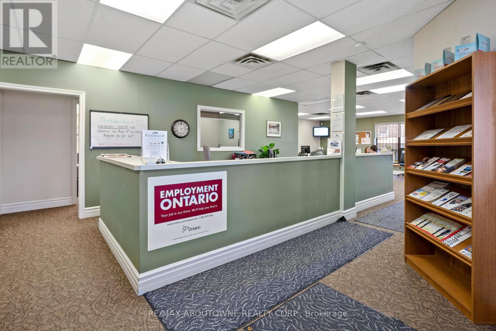 54 Dundas Street E, Belleville, Ontario  K8N 1B8 - Photo 5 - X12161397