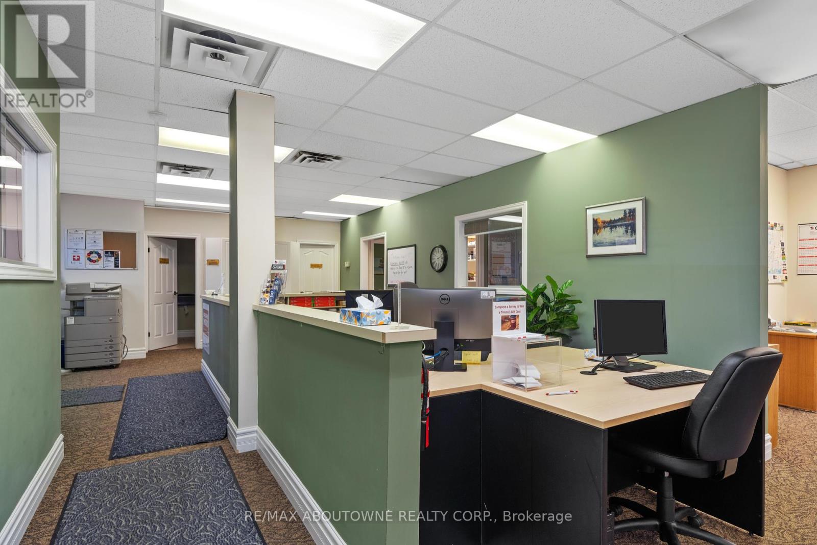 54 Dundas Street E, Belleville, Ontario  K8N 1B8 - Photo 6 - X12161410