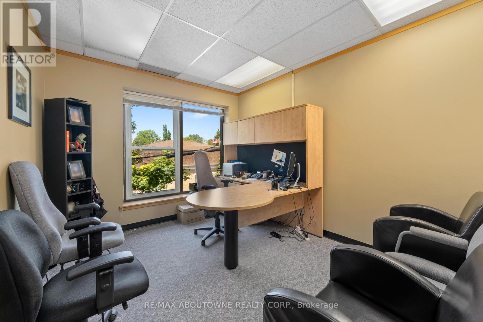 54 Dundas Street E, Belleville, Ontario  K8N 1B8 - Photo 22 - X12161403