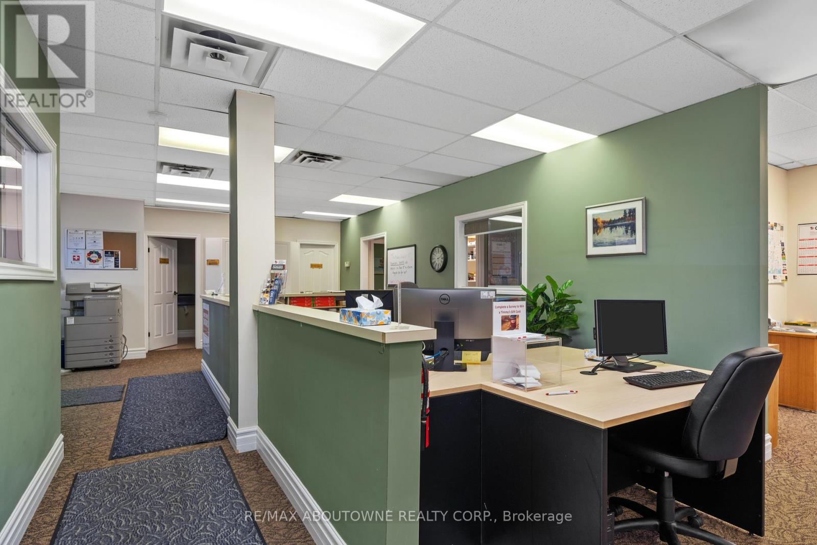54 Dundas Street E, Belleville, Ontario  K8N 1B8 - Photo 6 - X12161403