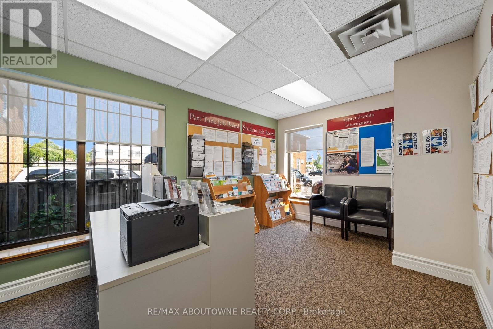 54 Dundas Street E, Belleville, Ontario  K8N 1B8 - Photo 7 - X12161410