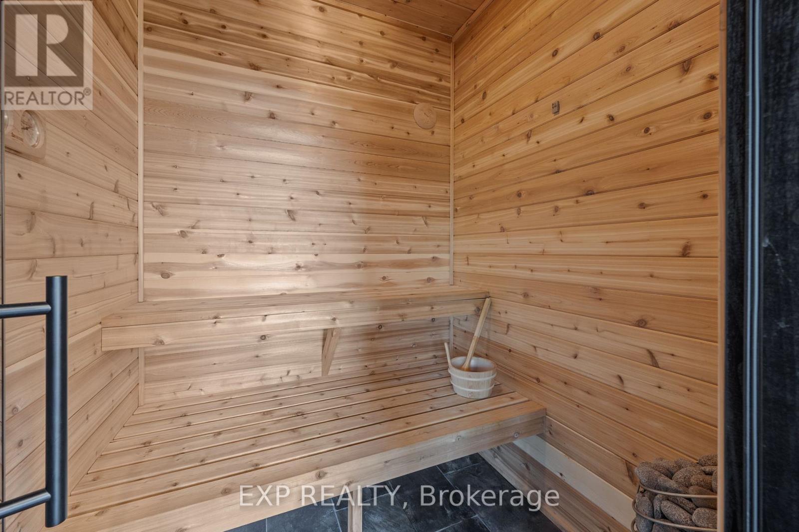 124 Claren Crescent, Huntsville (Stisted), Ontario  P1H 2J2 - Photo 32 - X12161465