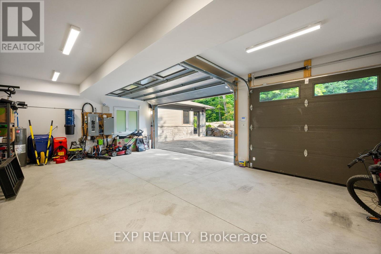 124 Claren Crescent, Huntsville (Stisted), Ontario  P1H 2J2 - Photo 34 - X12161465