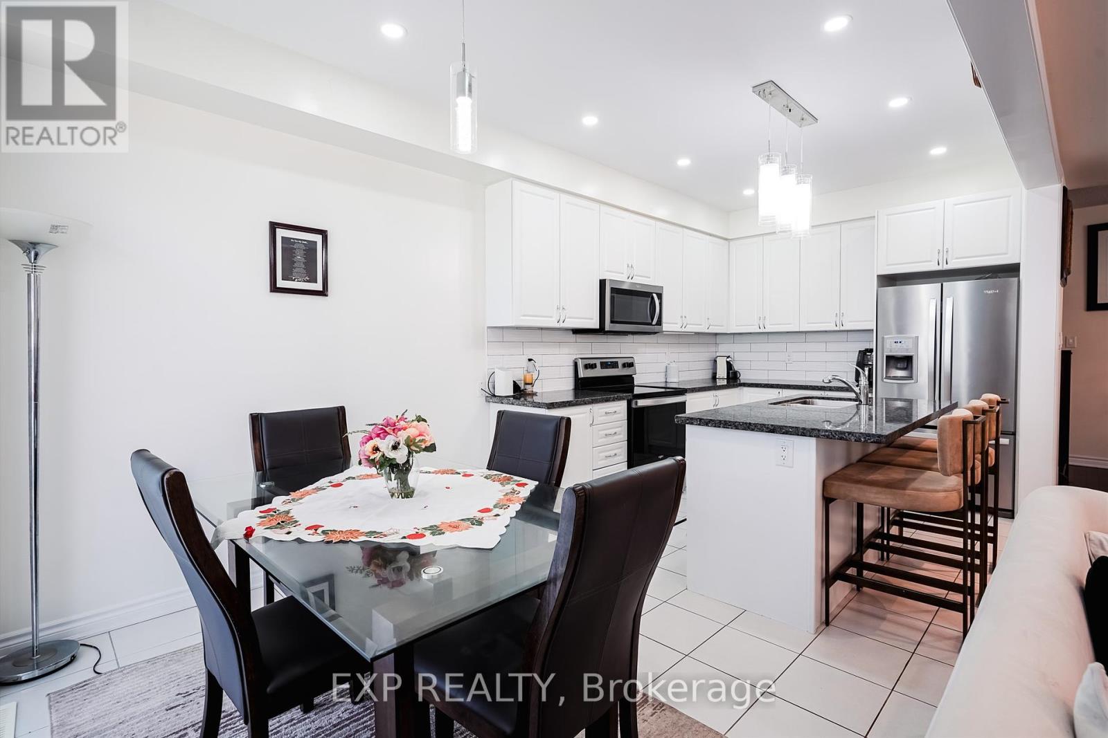 11 Highlands Boulevard, Cavan Monaghan, Ontario  L0A 1G0 - Photo 12 - X12161552