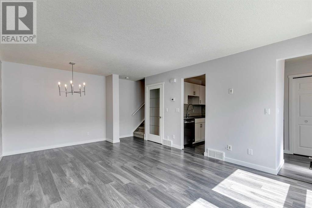 15, 116 Silver Crest Drive Nw, Calgary, Alberta  T3B 4N9 - Photo 6 - A2213319