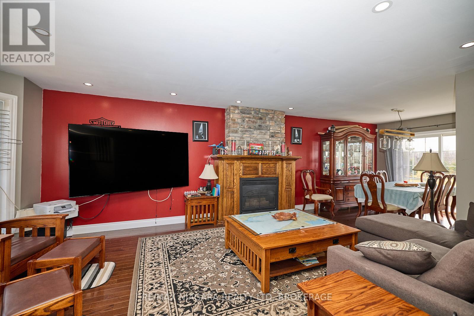 Property at 4821 SHERKSTON ROAD image 4