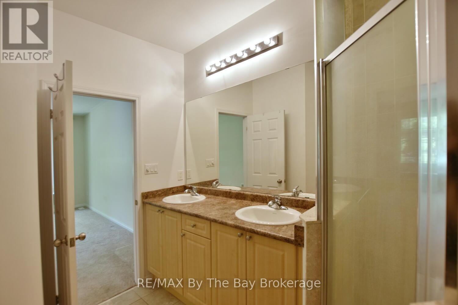 13 Berkshire Avenue, Wasaga Beach, Ontario  L9Z 0G3 - Photo 31 - S12161372