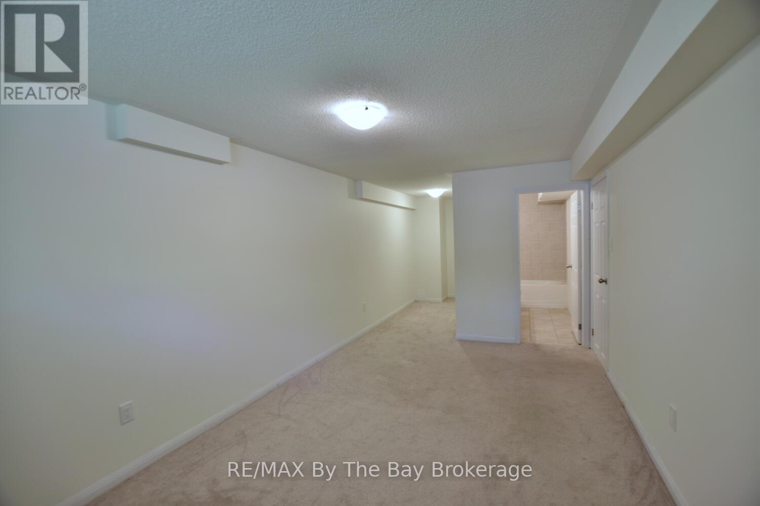 13 Berkshire Avenue, Wasaga Beach, Ontario  L9Z 0G3 - Photo 47 - S12161372