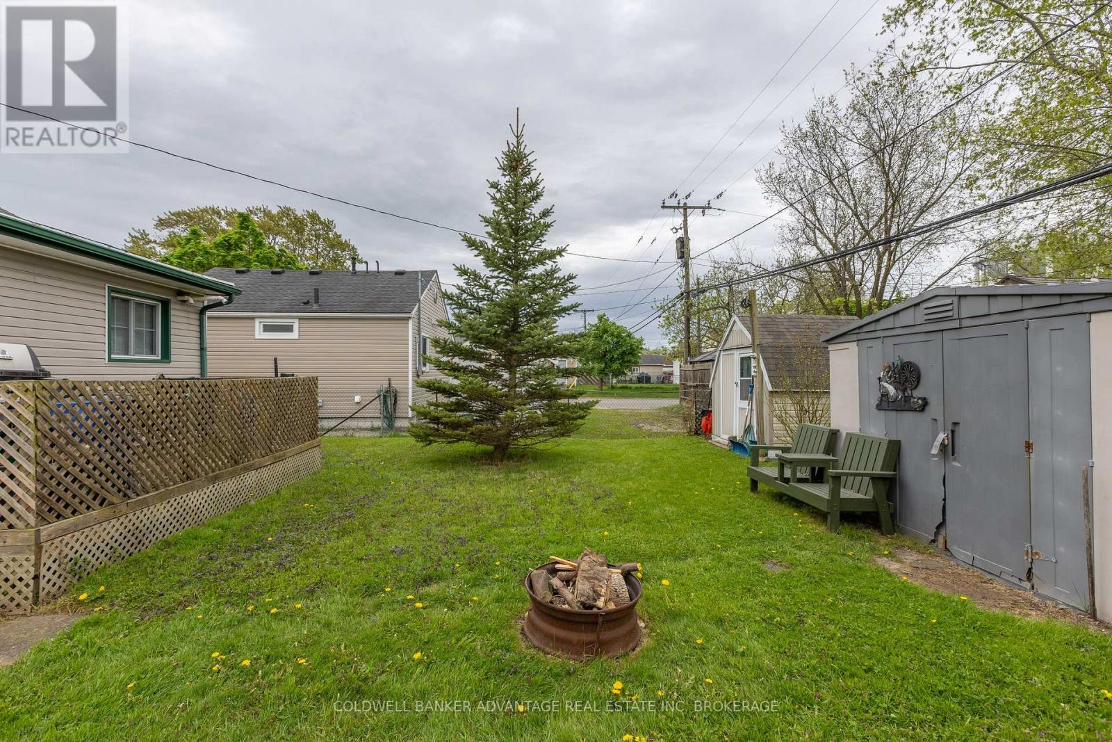 110 Roosevelt Avenue, Welland, Ontario  L3B 2G4 - Photo 11 - X12161524