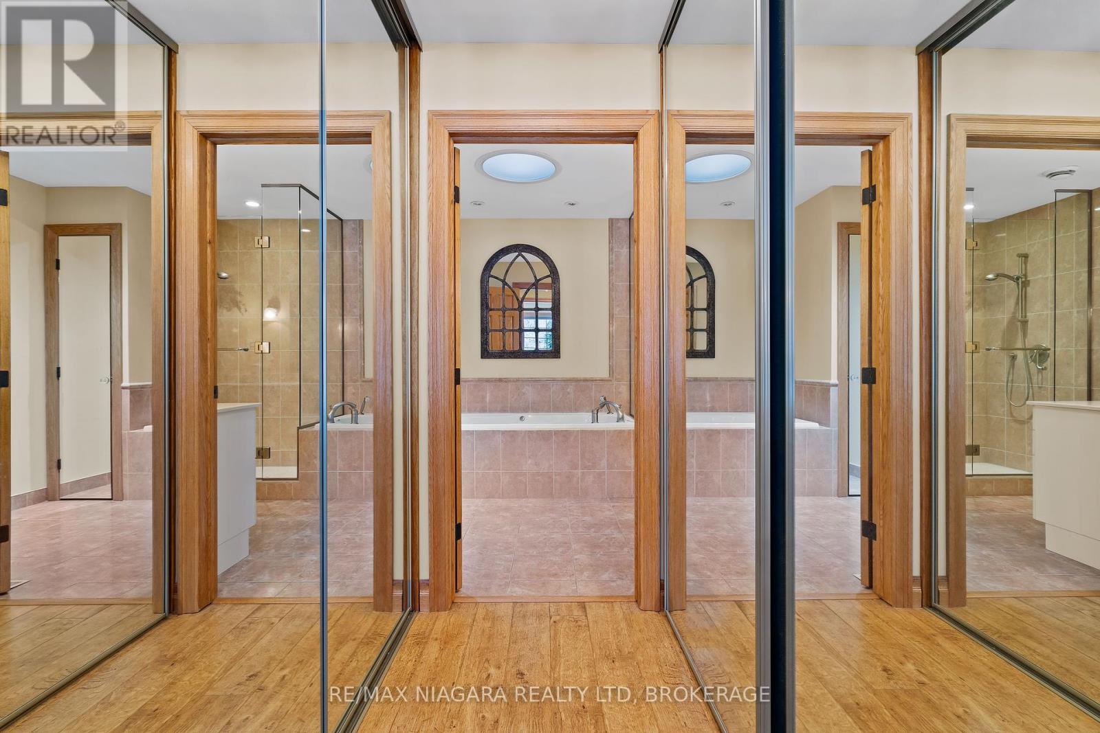 222 Four Mile Creek Road, Niagara-On-The-Lake, Ontario  L0S 1P0 - Photo 16 - X12161539