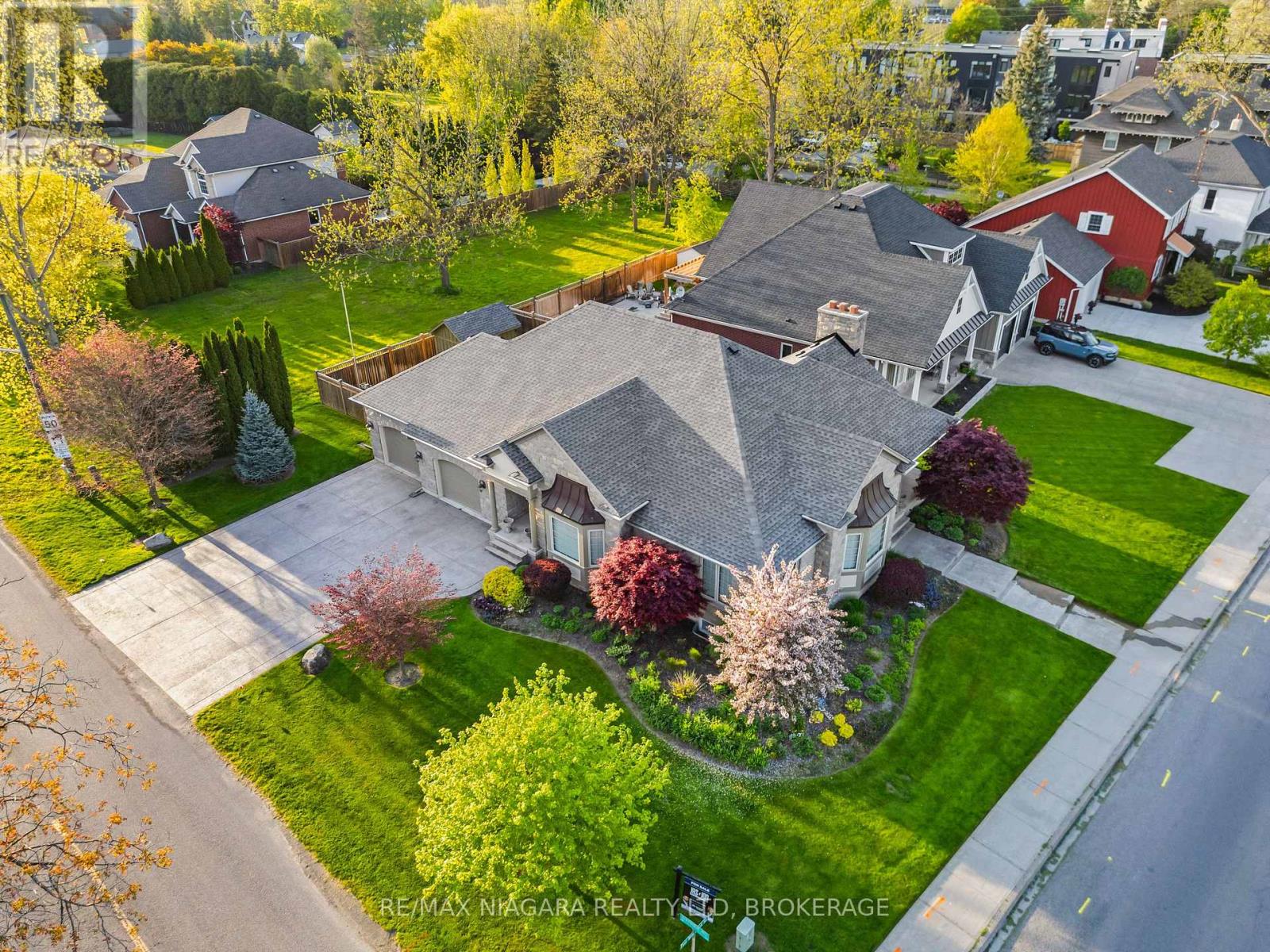 222 Four Mile Creek Road, Niagara-On-The-Lake, Ontario  L0S 1P0 - Photo 29 - X12161539