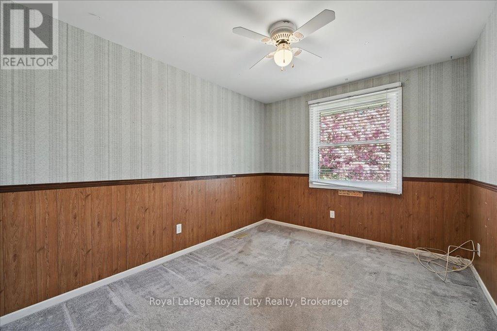701 Castleguard Crescent, Burlington, Ontario  L7N 2W7 - Photo 27 - W12161495