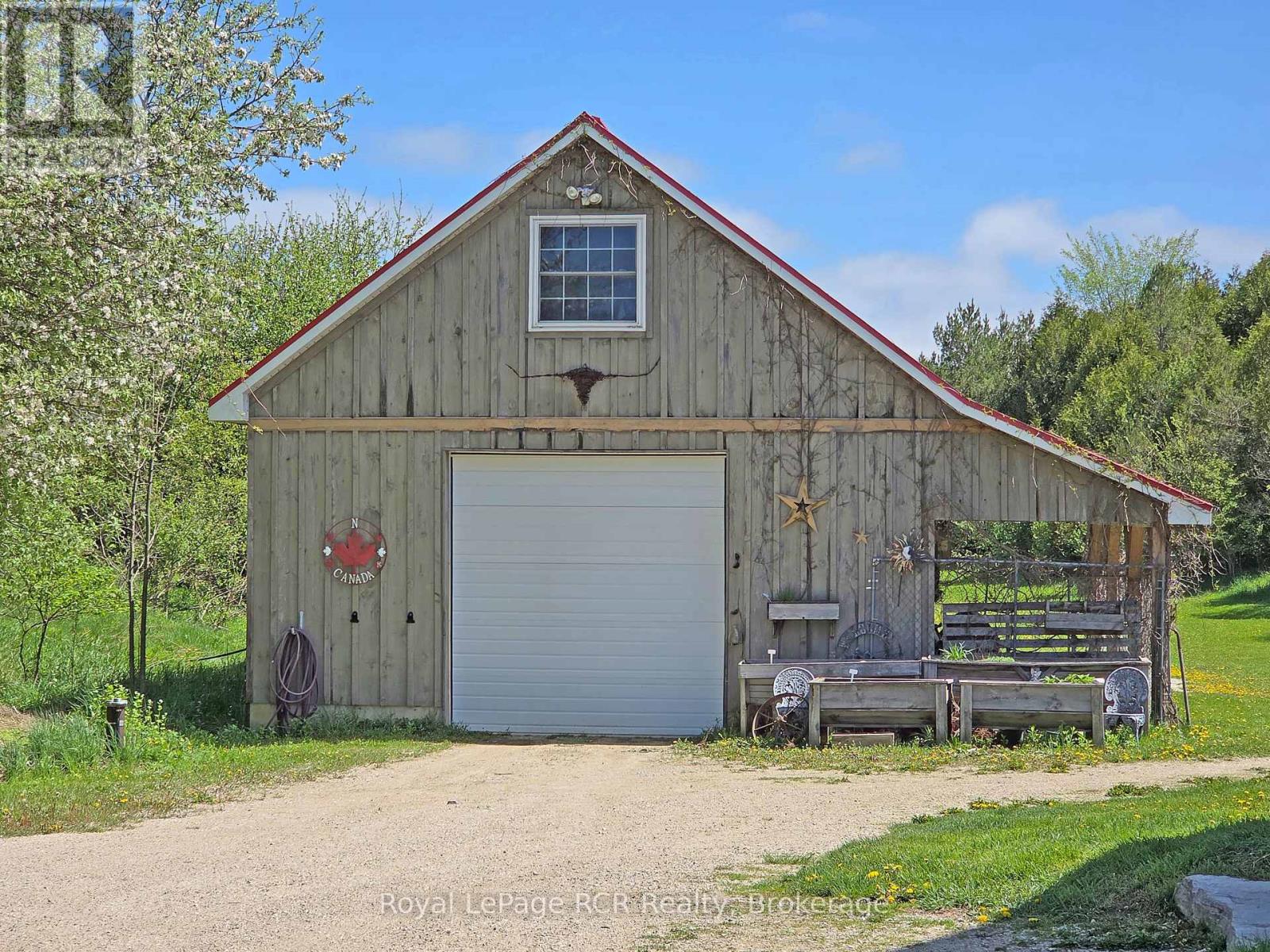 493759 Baptist Church Road, West Grey, Ontario N0C 1K0 - Photo 10 - X12033519