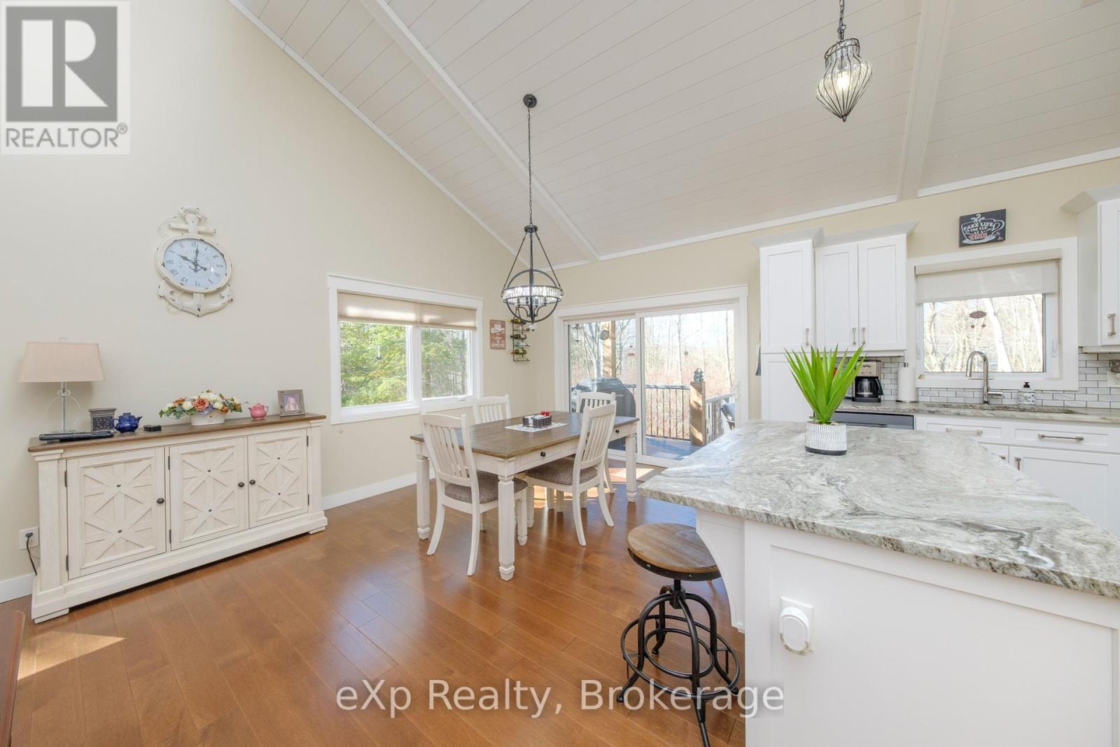 94 Birch Street, South Bruce Peninsula, Ontario  N0H 2G0 - Photo 10 - X12110263