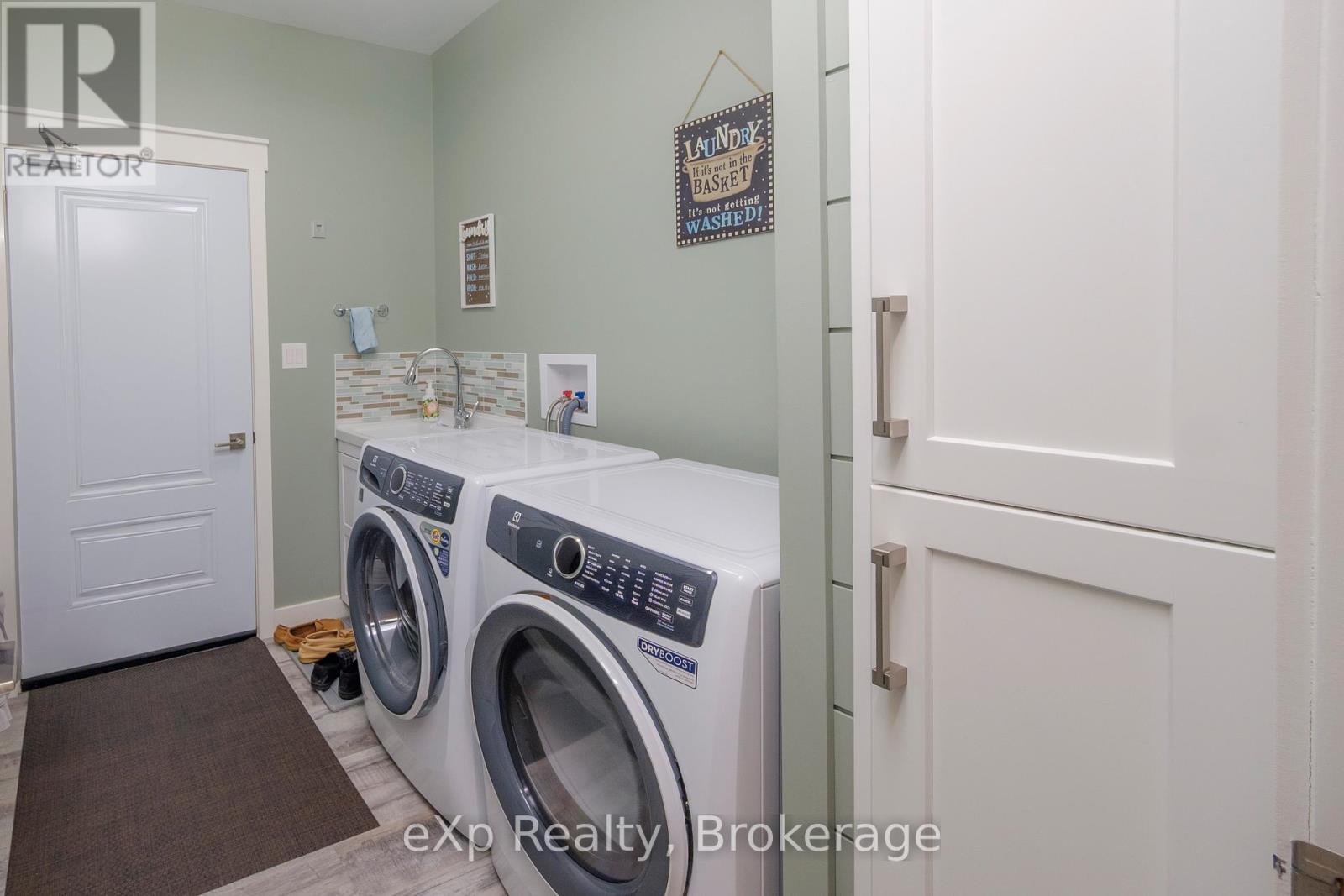 94 Birch Street, South Bruce Peninsula, Ontario  N0H 2G0 - Photo 23 - X12110263
