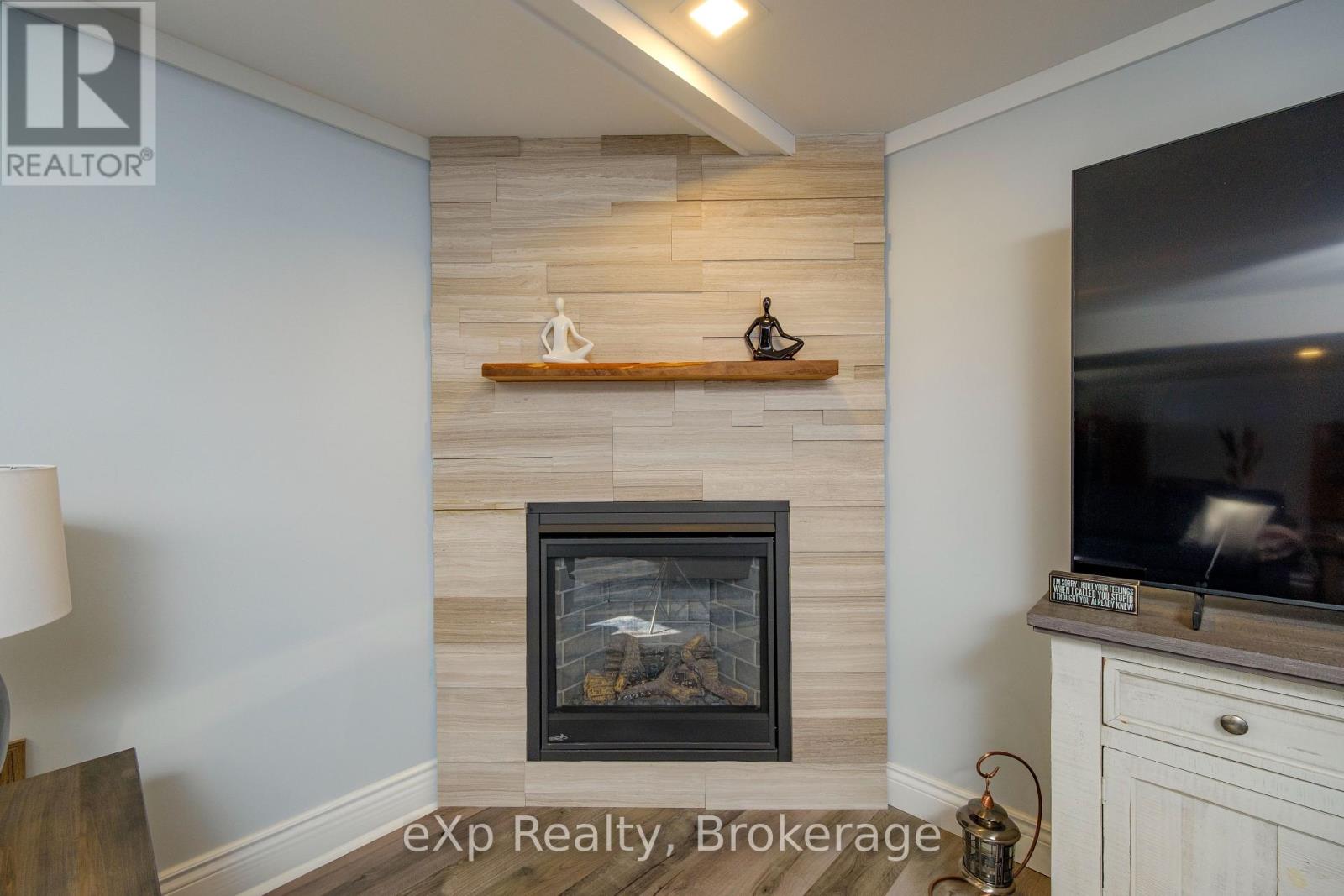 94 Birch Street, South Bruce Peninsula, Ontario  N0H 2G0 - Photo 27 - X12110263