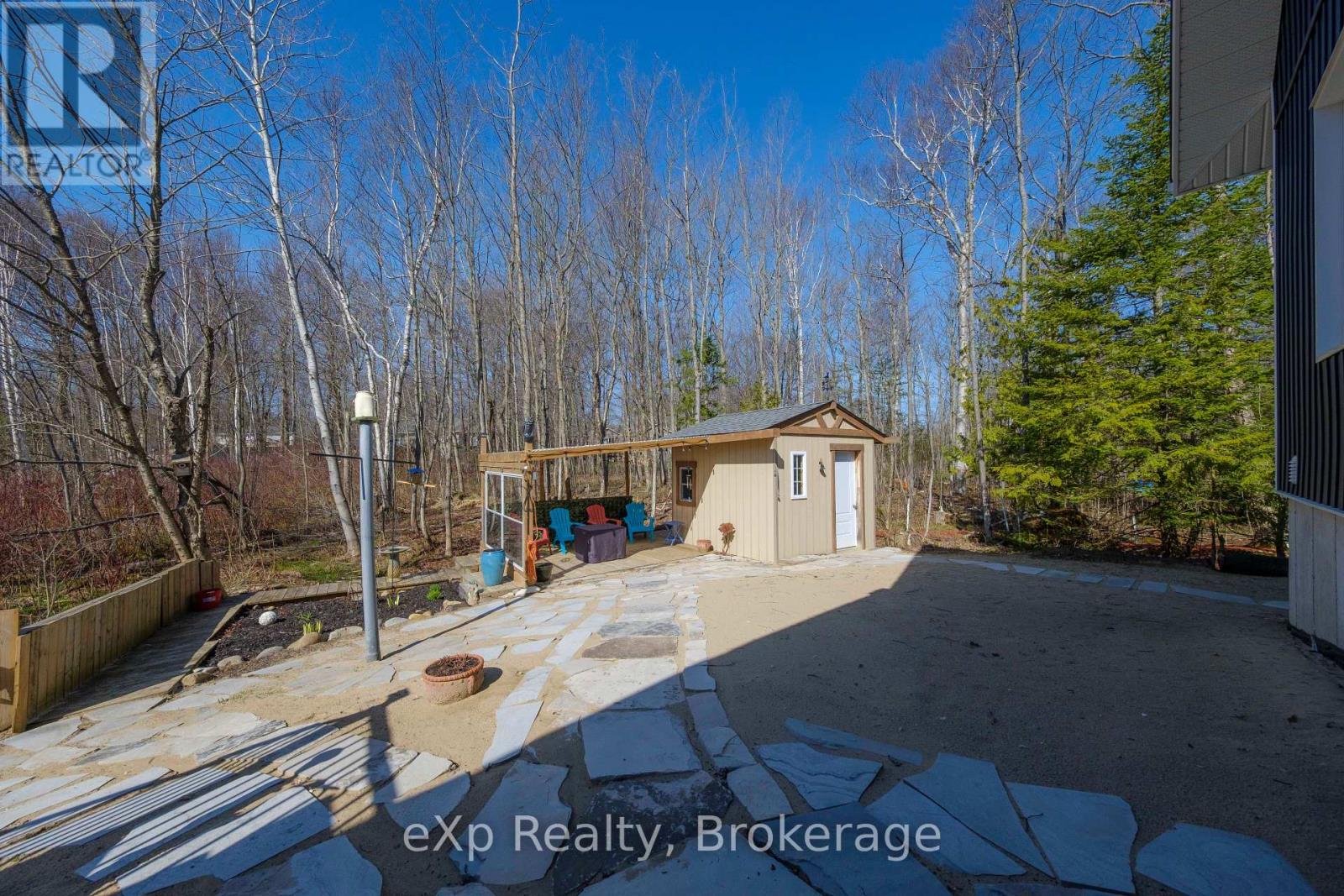94 Birch Street, South Bruce Peninsula, Ontario  N0H 2G0 - Photo 35 - X12110263