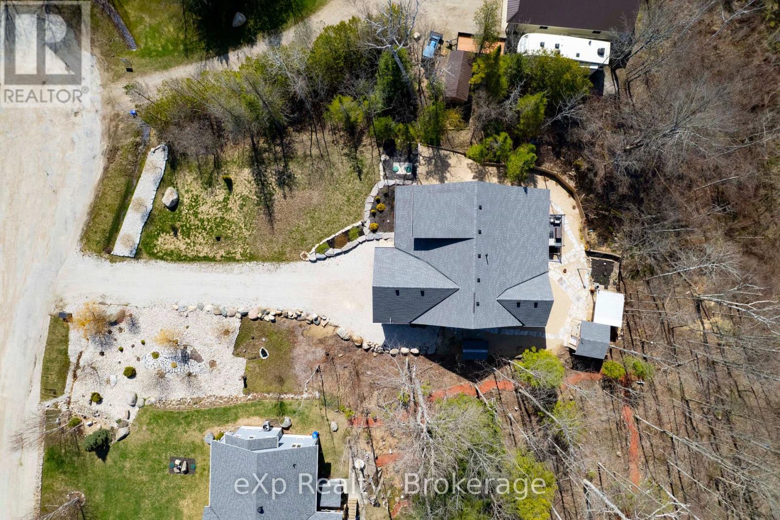 94 Birch Street, South Bruce Peninsula, Ontario  N0H 2G0 - Photo 3 - X12110263