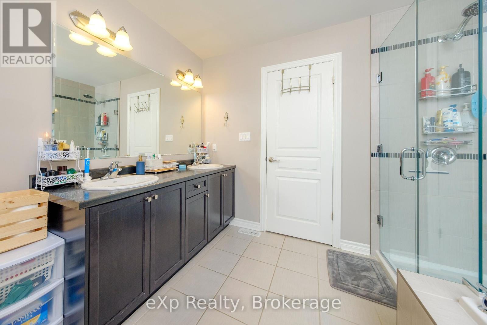 367 Sandy Acres Road, Saugeen Shores, Ontario  N0H 2C2 - Photo 11 - X12150774