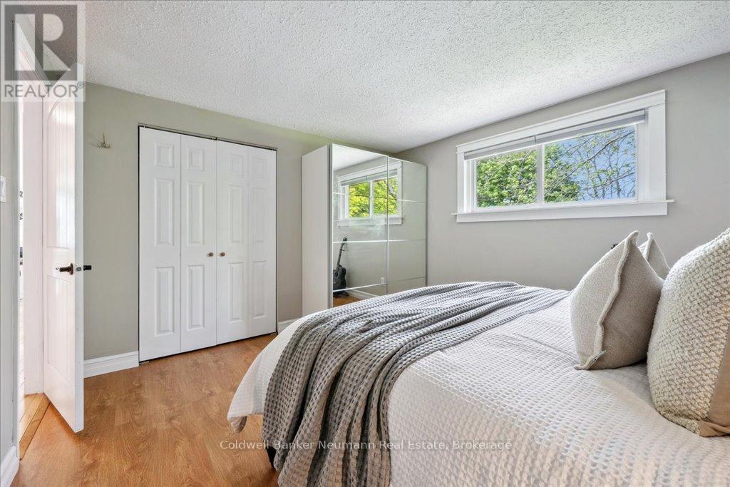 31 Carey Crescent, Guelph, Ontario  N1H 7J9 - Photo 13 - X12153506