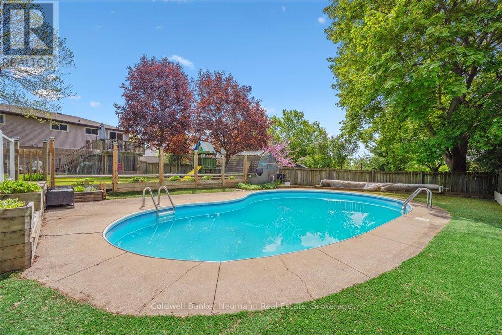 31 Carey Crescent, Guelph, Ontario  N1H 7J9 - Photo 30 - X12153506