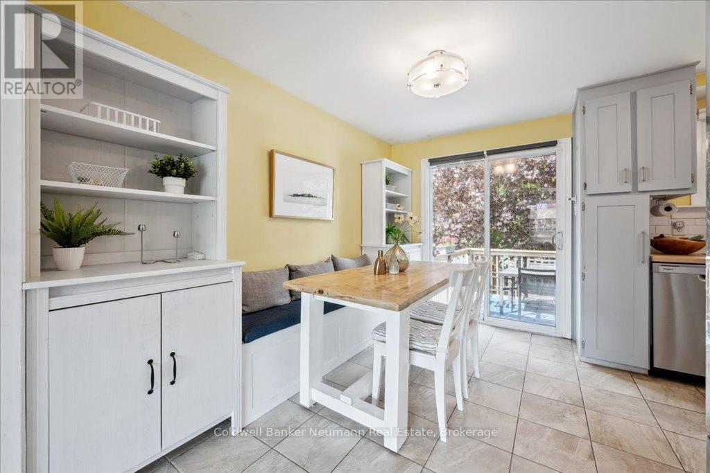 31 Carey Crescent, Guelph, Ontario  N1H 7J9 - Photo 11 - X12153506