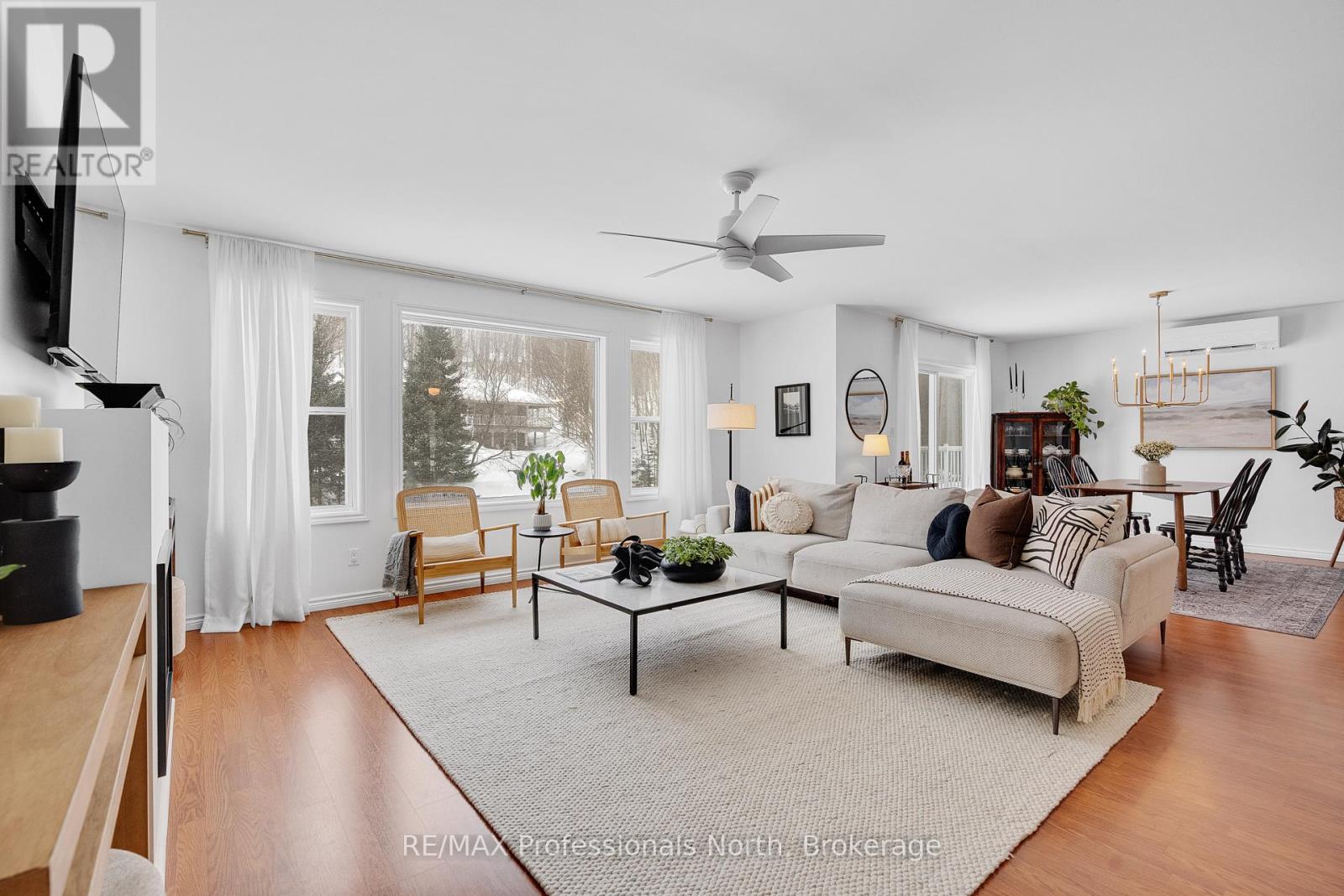 47 Farmcrest Avenue, Dysart Et Al, Ontario  K0M 1S0 - Photo 6 - X12161436